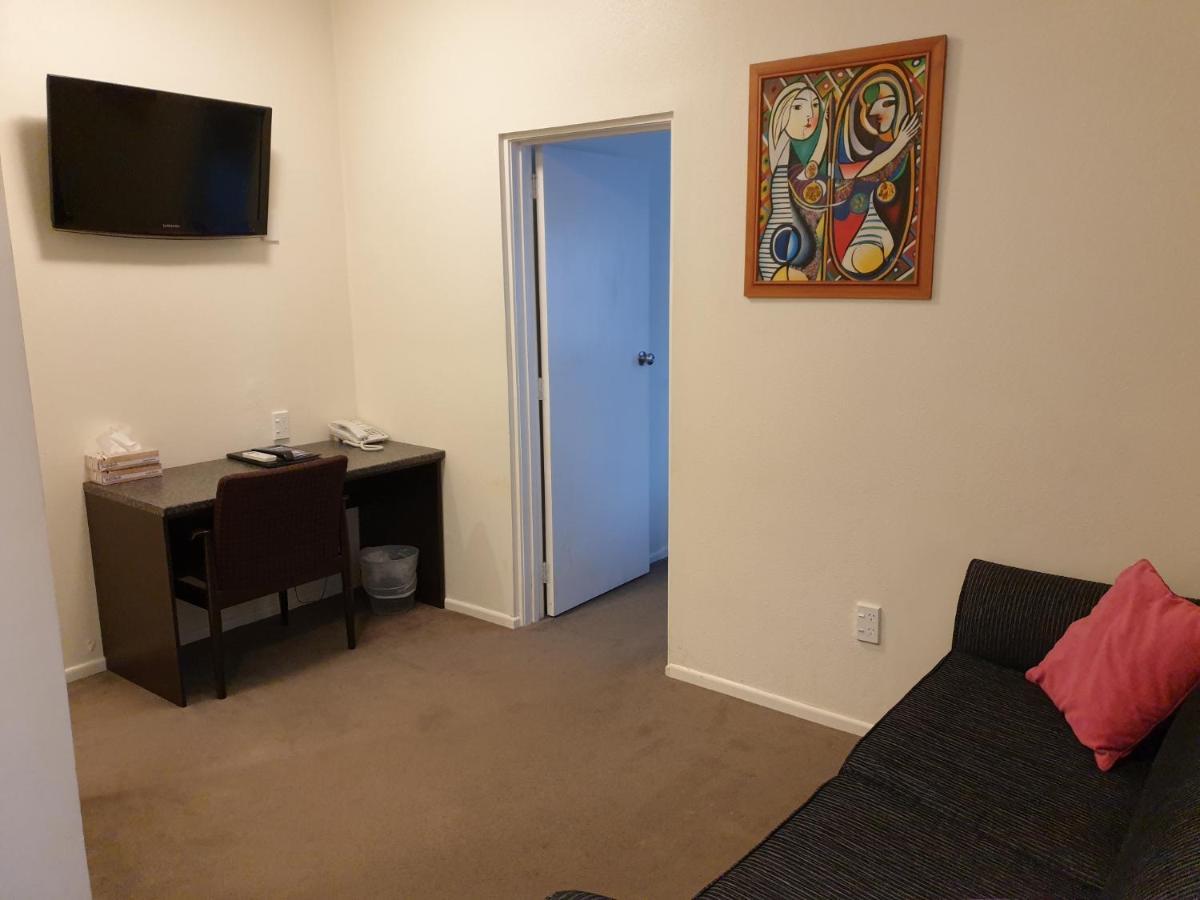 At Eden Park Motel Оукланд Екстериор снимка