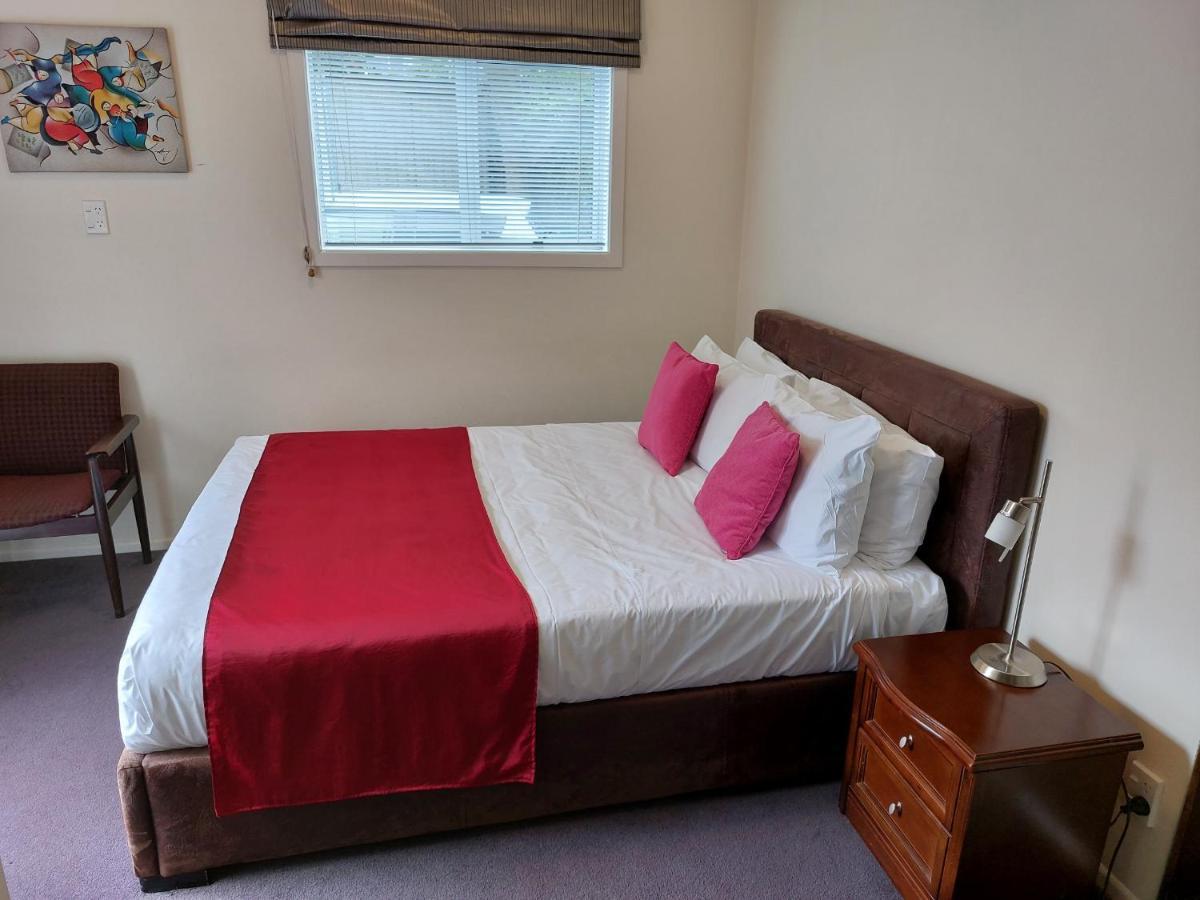At Eden Park Motel Оукланд Екстериор снимка